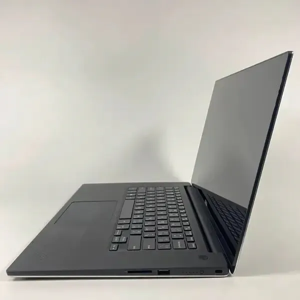 Мобільна робоча станція Dell Precision 5520 / 15.6" (3840x2160) IPS Touch / Intel Xeon E3-1505M v6 (4 (8) ядра по 3.0 - 4.0 GHz) / 16 GB DDR4 / 512 GB SSD / nVidia Quadro M1200, 4 GB GDDR5, 256-bit / HDMI б/в - зображення 5