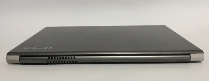 Ультрабук Б-клас Toshiba Portege Z30-B / 13.3" (1366x768) TN / Intel Core i5-5200U (2 (4) ядра по 2.2 - 2.7 GHz) / 8 GB DDR3 / 128 GB SSD / Intel HD Graphics 5500 / WebCam / Win 10 Pro б/в - зображення 3