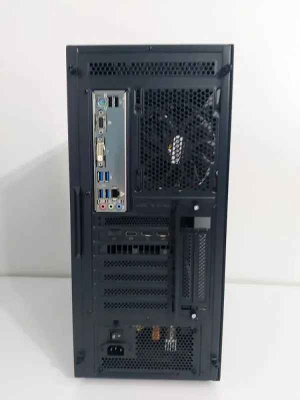Ігровий ПК Vinga Tomcat Tower NEW / Intel Xeon E3-1240 v5 (аналог Intel Core i7-6700) (4 (8) ядра по 3.5 - 3.9 GHz) / 16 GB DDR4 NEW / 960 GB SSD NEW / AMD Radeon RX 5700, 8 GB GDDR6, 256-bit / 1350W б/в - зображення 7
