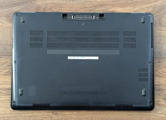 Ультрабук Dell Latitude E7470 / 14" (1920x1080) IPS / Intel Core i7-6600U (2 (4) ядра по 2.6 - 3.4 GHz) / 8 GB DDR4 / 128 GB SSD / Intel HD Graphics 520 / HDMI / WebCam / Windows 11 б/в - зображення 7