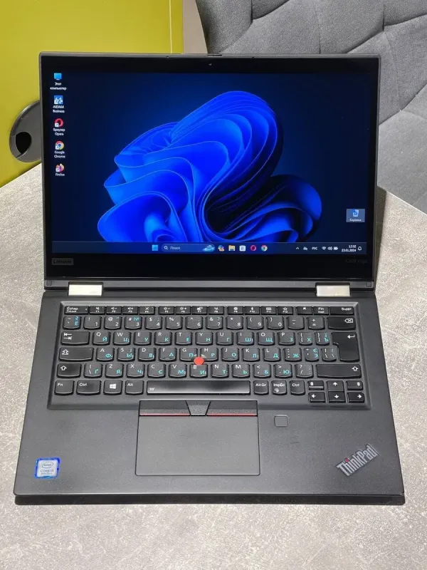 Ультрабук-трансформер Lenovo ThinkPad X390 Yoga / 13.3" (1920x1080) IPS Touch / Intel Core i5-8250U (4 (8) ядра по 1.6 - 3.4 GHz) / 16 GB DDR4 / 480 GB SSD / Intel UHD Graphics / WebCam б/у - зображення 2