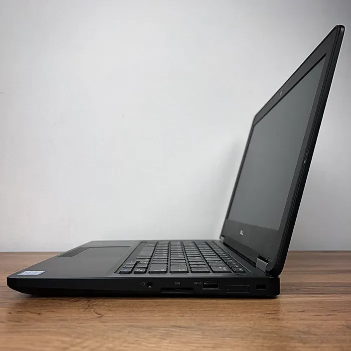 Нетбук Dell Latitude 12 E5270 / 12.5" (1920x1080) IPS / Intel Core i5-6300U (2 (4) ядра по 2.4 - 3.0 GHz) / 8 GB DDR3 / 512 GB SSD / Intel HD Graphics 520 / WebCam / HDMI б/в - зображення 8
