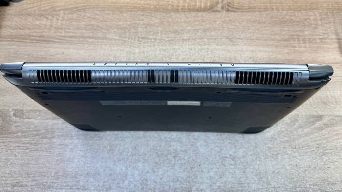 Ігровий ноутбук Acer Aspire V 17 Nitro Black Edition / 17,3" (1920x1080) IPS / Intel Core i7-7700HQ (4 (8) ядра по 2,8 - 3,8 ГГц) / 16 ГБ DDR4 / 240 ГБ SSD M.2 + 1000 ГБ SSD / nVidia GeForce GTX 1060, 6 ГБ GDDR5, 192-біт / Веб-камера / Windows 10 б/в - зображення 7