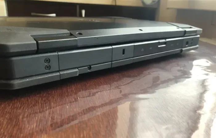 Захищений ноутбук Dell Latitude Rugged 5404 / 14" (1920x1080) IPS / Intel Core i7-6600U (2 (4) ядра по 2.6 - 3.4 GHz) / 16 GB DDR3 / 256 GB SSD / Intel HD Graphics 520 / WebCam б/в - зображення 7