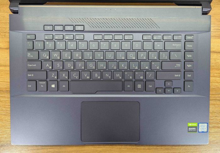 Мобільна робоча станція Asus StudioBook W500G / 15,6" (3840x2160) IPS / Intel Core i7-9750H (6 (12) ядер по 2,6 - 4,5 ГГц) / 32 ГБ DDR4 / 512 ГБ SSD / nVidia Quadro RTX 5000, 16 ГБ GDDR6, 256-біт / HDMI / Windows 10 б/в - зображення 3