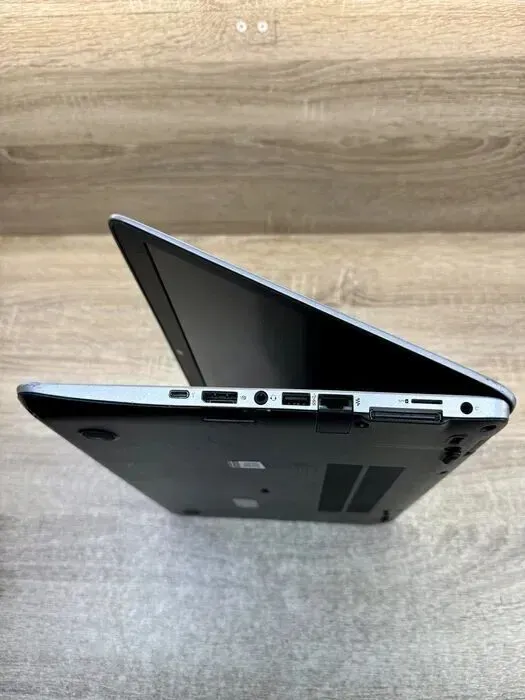 Ультрабук HP EliteBook 840 G3 / 14" (1920x1080) IPS / Intel Core i7-6600U (2 (4) ядра по 2.6 - 3.4 GHz) / 8 GB DDR4 / 120 GB SSD + 500 GB HDD / Intel HD Graphics 520 / WebCam б/в - зображення 5