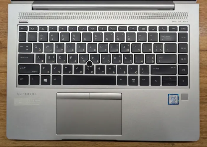 Ультрабук HP EliteBook 840 G5 / 14" (1920x1080) IPS / Intel Core i5-8350U (4 (8) ядра по 1.7 - 3.6 GHz) / 16 GB DDR4 / 512 GB SSD / Intel UHD Graphics 620 / TouchID / WebCam / Windows 10 б/в - зображення 3