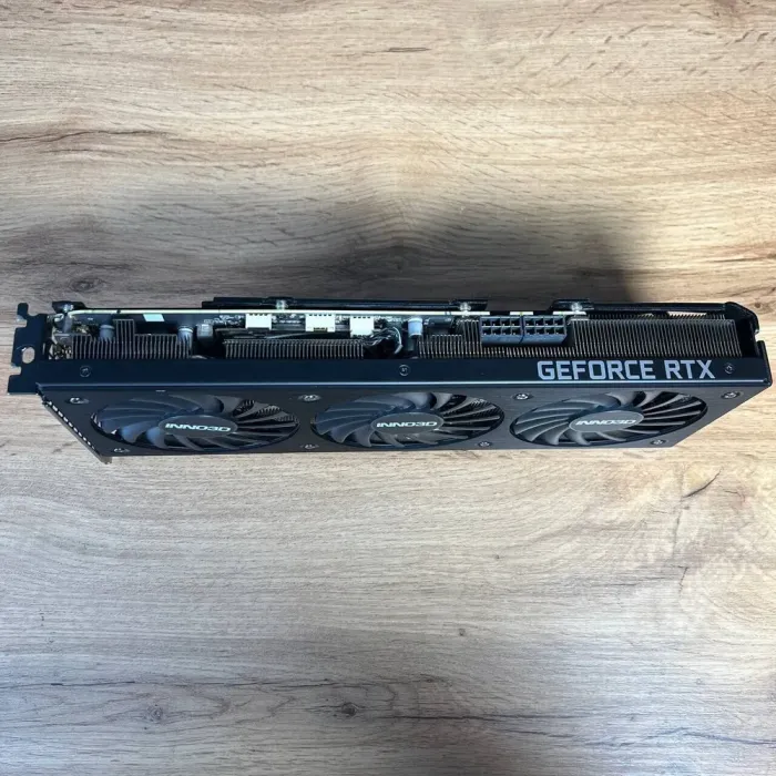 Дискретна відеокарта nVidia GeForce RTX 3080, 12 GB GDDR6X, 384-bit / 1x HDMI, 3x DisplayPort б/в - зображення 4