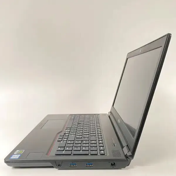 Мобільна робоча станція Fujitsu Celsius H780 / 15.6" (1920x1080) IPS / Intel Core i7-8750H (6 (12) ядер по 2.2 - 4.1 GHz) / 32 GB DDR4 / 512 GB SSD / nVidia Quadro P600, 4 GB GDDR5, 128-bit / WebCam / Fingerprint б/в - зображення 5
