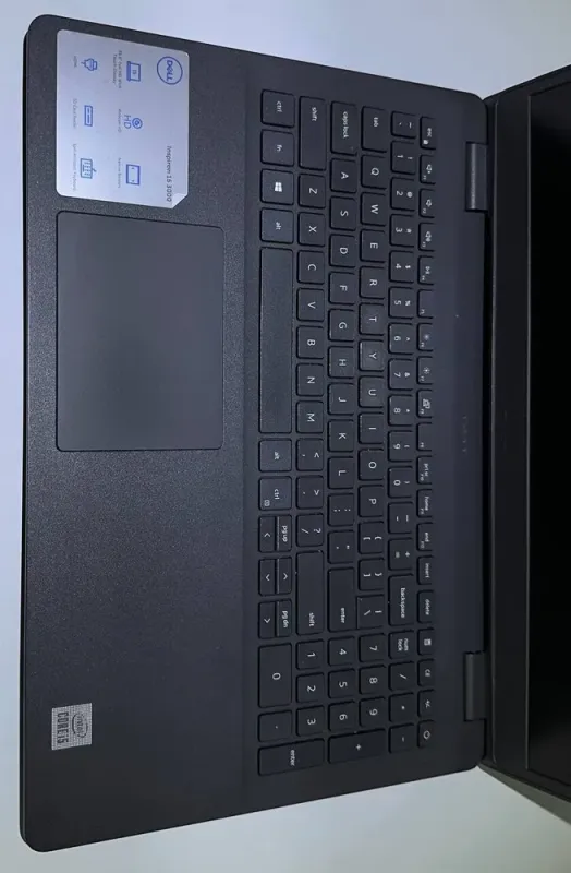 Ноутбук Б-клас Dell Inspiron 3501 / 15.6" (1920x1080) IPS / Intel Core i5-1035G1 (4 (8) ядра по 1.0 - 3.6 GHz) / 8 GB DDR4 / 256 GB SSD / Intel UHD Graphics / WebCam б/в - зображення 3