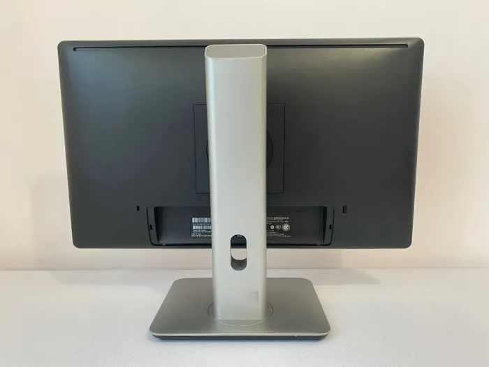 Монітор Dell P2214H / 22" (1920x1080) IPS / 1x VGA, 1x DVI, 1x DisplayPort, USB 2.0 / VESA 100x100 б/в - зображення 4