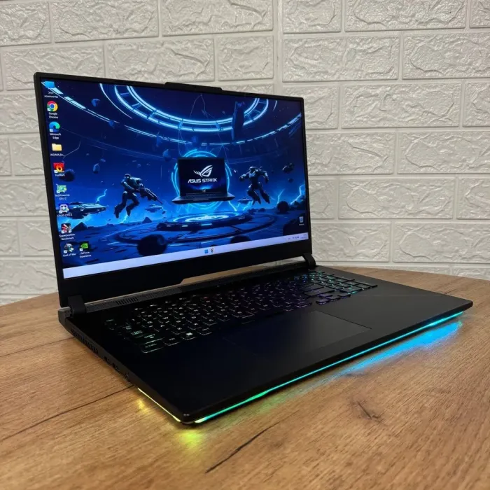 Ігровий ноутбук Asus ROG Strix SCAR G733PY / 17.3" (2560x1440) IPS / AMD Ryzen 9 7945HX (16 (32) ядер по 2.5 - 5.4 GHz) / 32 GB DDR5 / 1000 GB SSD NVMe / nVidia GeForce RTX 4090, 16 GB GDDR6, 256-bit / WebCam б/в - зображення 4