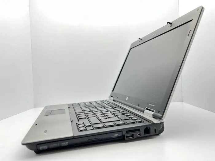 Ноутбук Б-клас HP ProBook 6450b / 14" (1366x768) TN / Intel Core i5-450M (2 (4) ядра по 2.4 - 2.66 GHz) / 4 GB DDR3 / 240 GB SSD / Intel HD Graphics / WebCam б/в - зображення 4