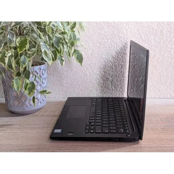 Ультрабук Б-клас Dell Latitude 7390 / 13.3" (1920x1080) IPS / Intel Core i5-7300U (2 (4) ядра по 2.6 - 3.5 GHz) / 8 GB DDR4 / 128 GB SSD / Intel UHD Graphics 620 / WebCam б/в - зображення 6