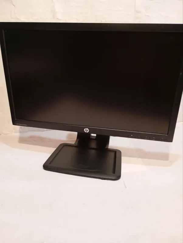 Комплект ПК Б-клас: HP Compaq 6000 Pro SFF / Intel Core 2 Quad Q8300 (4 ядра по 2.5 GHz) / 8 GB DDR3 / 120 GB SSD / Intel GMA Graphics 4500 / DVD-RW + Монітор HP Compaq LA2306x / 23" (1920x1080) IPS / DP, DVI, VGA, USB 2.0 / VESA 100x100 б/в - зображення 6