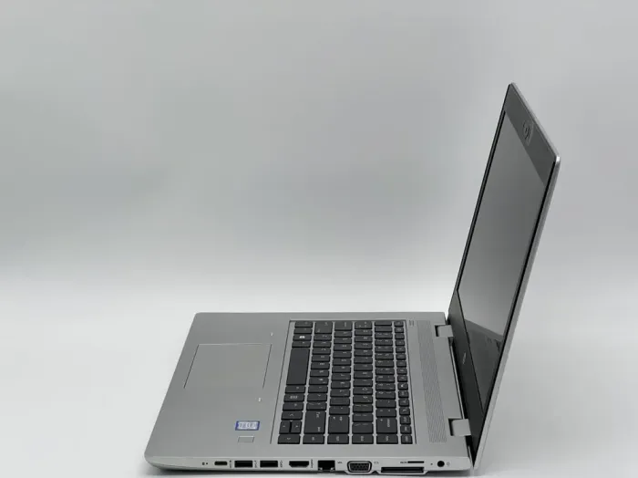Ноутбук HP ProBook 640 G5 / 14" (1920x1080) IPS / Intel Core i5-8365U (4 (8) ядра по 1.6 - 4.1 GHz) / 8 GB DDR4 / 240 GB SSD / Intel UHD Graphics 620 / WebCam б/в - зображення 4