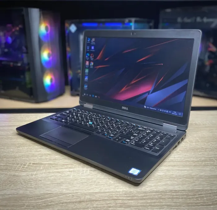 Мобільна робоча станція Dell Precision 3510 / 15.6" (1920x1080) TN / Intel Core i7-6820HQ (4 (8) ядра по 2.7 - 3.6 GHz) / 8 GB DDR4 / 256 GB SSD / AMD Radeon R9 M360, 2 GB GDDR5, 128-bit / WebCam б/в - зображення 5