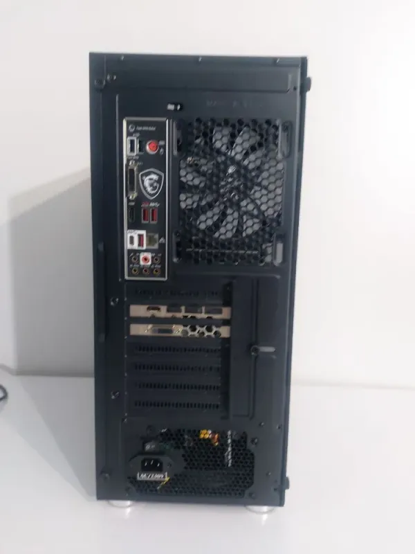 Ігровий ПК 1stPlayer X5 Firebase Tower / AMD Ryzen 5 3600 (6 (12) ядер по 3.6 - 4.2 GHz) / 16 GB DDR4 / 128 GB SSD M.2 + 512 GB SSD / AMD Radeon RX 580, 8 GB GDDR5, 256-bit / 500W б/в - зображення 8