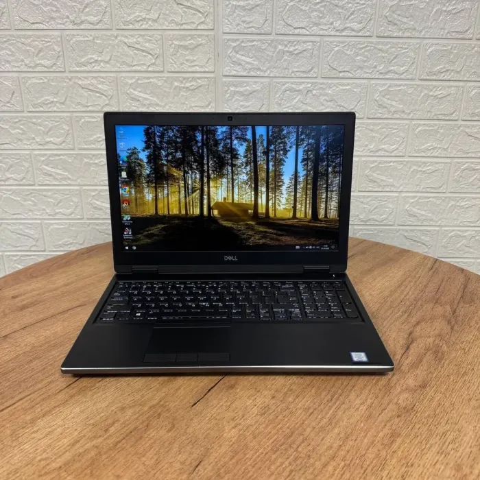 Мобільна робоча станція Б-клас Dell Precision 7530 / 15.6" (1920x1080) IPS / Intel Core i7-8850H (6 (12) ядер по 2.6 - 4.3 GHz) / 16 GB DDR4 / 512 GB SSD / nVidia Quadro P1000, 4 GB GDDR5, 128-bit / WebCam б/в - зображення 2