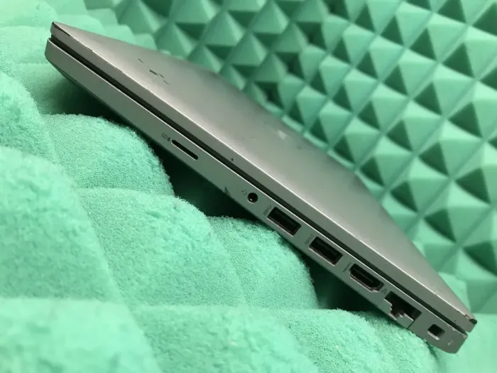 Ультрабук Б-клас Dell Latitude 5420 / 14" (1920x1080) IPS / Intel Core i5-1135G7 (4 (8) ядра по 2.4 - 4.2 GHz) / 16 GB DDR4 / 256 GB SSD M.2 / Intel Iris Xe Graphics / WebCam / USB 3.2 / HDMI / Windows 10 б/в - зображення 8