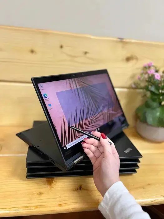Ультрабук Lenovo ThinkPad X380 Yoga / 13.3" (1920x1080) IPS Touch / Intel Core i5-8250U (4 (8) ядра по 1.6 - 3.4 GHz) / 8 GB DDR4 / 256 GB SSD / Intel UHD Graphics 620 / WebCam / Windows 10 Pro б/в - зображення 9