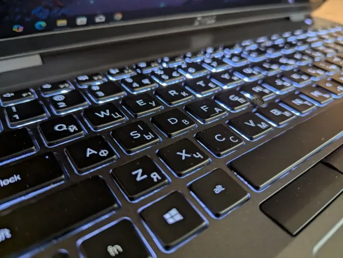 Ультрабук Dell Latitude 5500 / 15.6" (1920x1080) IPS / Intel Core i5-8265U (4 (8) ядра по 1.6 - 3.9 GHz) / 16 GB DDR4 / 480 GB SSD / Intel UHD Graphics 620 / WebCam / HDMI / Windows 10 б/в - зображення 6