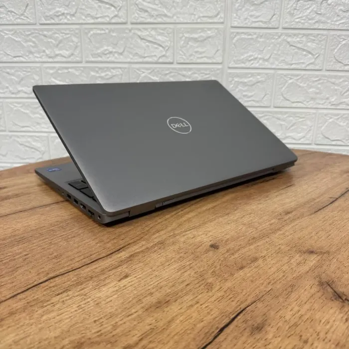 Мобільна робоча станція Dell Precision 3560 / 15.6" (1920x1080) IPS / Intel Core i7-1185G7 (4 (8) ядра по 1.2 - 4.8 GHz) / 16 GB DDR4 / 512 GB SSD / nVidia Quadro T500, 2 GB GDDR6, 64-bit / WebCam б/в - зображення 6