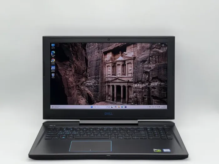 Ігровий ноутбук Dell G7 7588 / 15.6" (1920x1080) IPS / Intel Core i7-8750H (6 (12) ядер по 2.2 - 4.1 GHz) / 16 GB DDR4 / 960 GB SSD / nVidia GeForce GTX 1060, 6 GB GDDR5, 192-bit / WebCam б/в - зображення 2