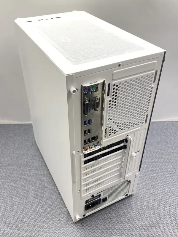 Ігровий ПК Vinga Cloud White Tower / Intel Core i5-7500 (4 ядра 3,4 - 3,8 ГГц) / 16 ГБ DDR4 / 240 ГБ SSD / nVidia GeForce RTX 2080, 8 ГБ GDDR6, 256-біт / 650 Вт б/в - зображення 3