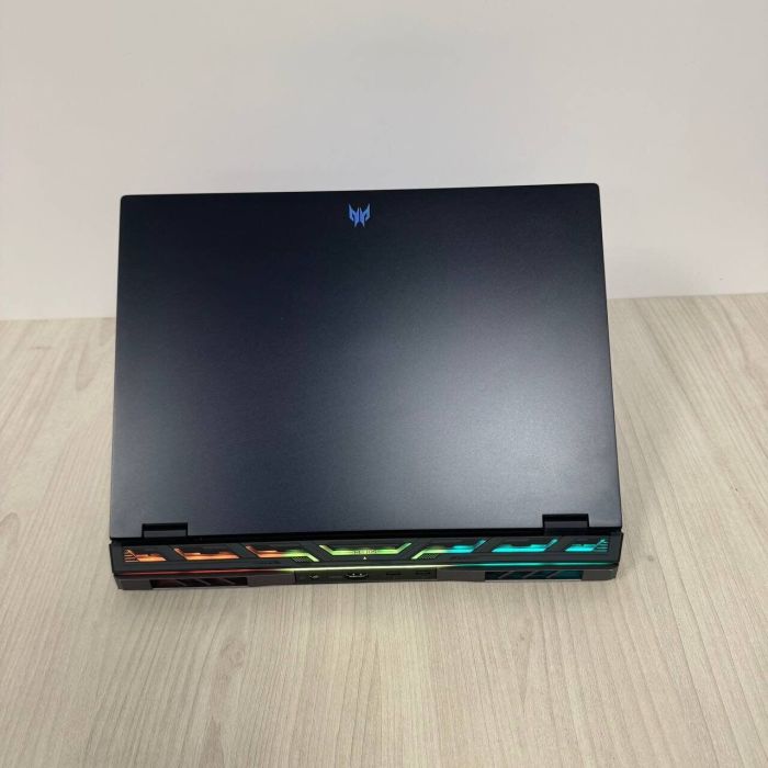 Ігровий ноутбук Acer Predator Helios 16 PH16-71 / 16" (2560x1600) IPS / Intel Core i9-13900HX (24 (32) ядра по 2,2 - 5,4 ГГц) / 16 ГБ DDR5 / 2000 ГБ SSD / nVidia GeForce RTX 4080, 12 ГБ GDDR6, 192-bit / WebCam б/в - зображення 3