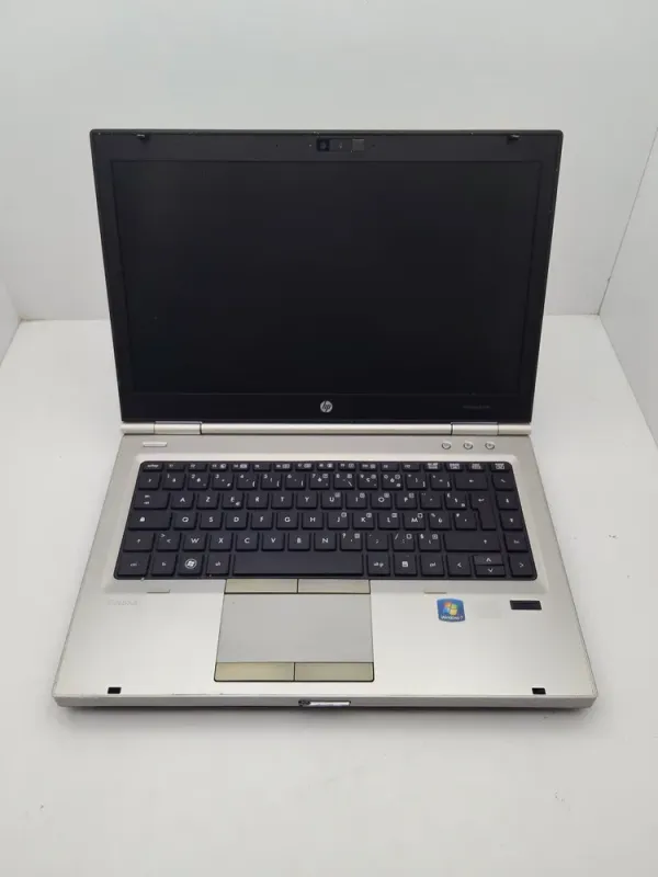 Ноутбук HP EliteBook 8470p / 14" (1600x900) TN / Intel Core i5-3380M (2 (4) ядра по 2.9 - 3.6 GHz) / 6 GB DDR3 / 320 GB HDD / Intel HD Graphics 4000 / WebCam б/в - зображення 2
