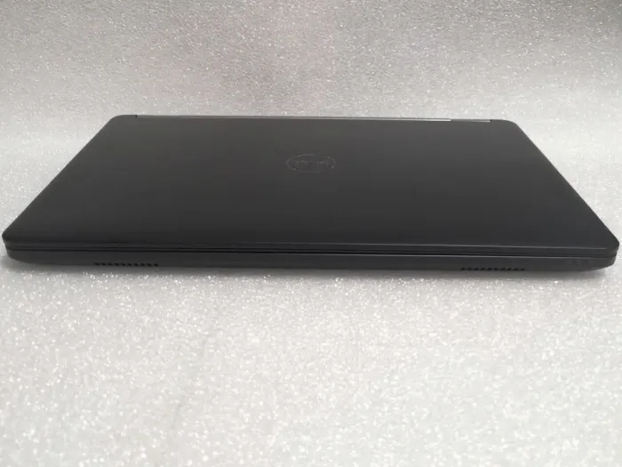 Ультрабук Dell Latitude E5470 / 14" (1920x1080) IPS / Intel Core i3-6100U (2 (4) ядра по 2.3 GHz) / 8 GB DDR4 / 128 GB SSD / Intel HD Graphics 530 / WebCam / Windows 10 Pro б/в - зображення 8