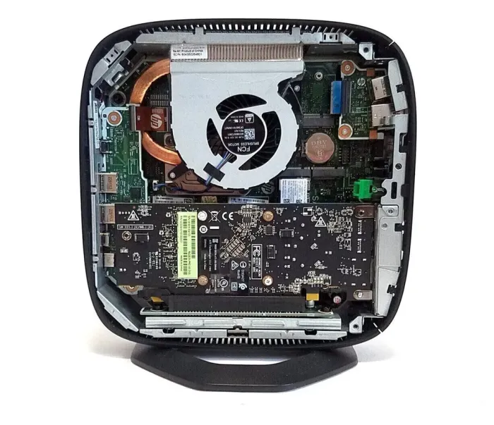 Неттоп HP t740 Thin Client USFF / AMD Ryzen V1756B (4 (8) ядра по 3.25 - 3.6 GHz) / 32 GB DDR4 / 512 GB SSD M.2 / AMD Radeon Pro WX 3100, 4 GB GDDR5, 128-bit / Win 10 Pro б/в - зображення 4