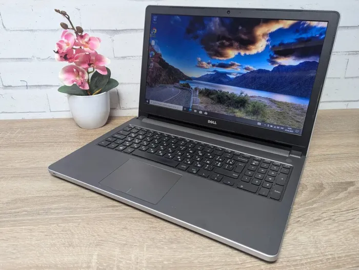 Ноутбук Б-клас Dell Inspiron 5558 / 15.6" (1366x768) TN / Intel Core i5-5200U (2 (4) ядра по 2.2 - 2.7 GHz) / 8 GB DDR3 / 128 GB SSD / Intel HD Graphics 5500 / WebCam б/в - зображення 4