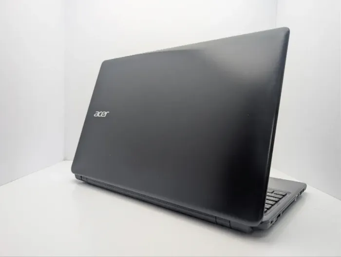 Ноутбук Acer Aspire E1-522 / 15.6" (1366x768) TN / AMD E1-2500 (2 ядра по 1.4 GHz) / 6 GB DDR3 / 500 GB HDD / AMD Radeon HD 8240 Graphics / WebCam б/в - зображення 8