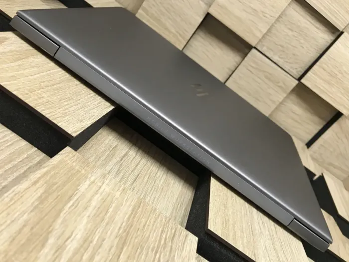 Мобільна робоча станція Б-клас HP ZBook 14u G5 / 14" (1920x1080) IPS / Intel Core i5-7200U (2 (4) ядра по 2.5 - 3.1 GHz) / 16 GB DDR4 / 256 GB SSD M.2 / AMD Radeon Pro WX 3100, 2 GB GDDR5, 128-bit / HDMI б/в - зображення 7