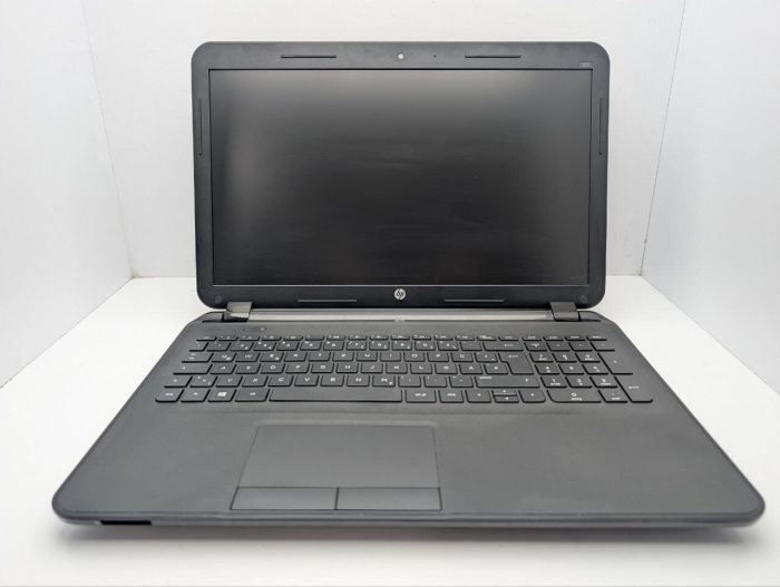 Ноутбук HP 255 G2 / 15.6" (1366x768) TN / AMD E2-3800 (4 ядра по 1.3 GHz) / 8 GB DDR3 / 120 GB SSD / AMD Radeon HD 8280 Graphics / WebCam / DVD-ROM б/в - изображение 3