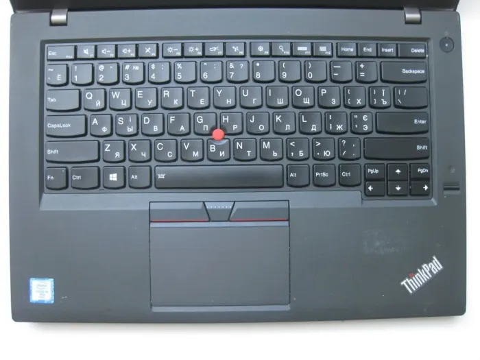 Ультрабук Б-клас Lenovo ThinkPad T460 / 14" (1920x1080) IPS / Intel Core i5-6300U (2 (4) ядра по 2.4-3 GHz) / 16 GB DDR3 / 480 GB SSD / HD Graphics 520 / WebCam / Два АКБ б/в - зображення 3