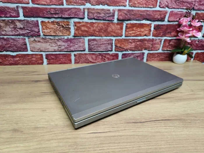 Ноутбук Б-клас HP EliteBook 8570p / 15.6" (1366x768) TN / Intel Core i5-3360M (2 (4) ядра по 2.8 - 3.5 GHz) / 8 GB DDR3 / 128 GB SSD / Intel HD Graphics 4000 / WebCam / VGA б/в - зображення 6