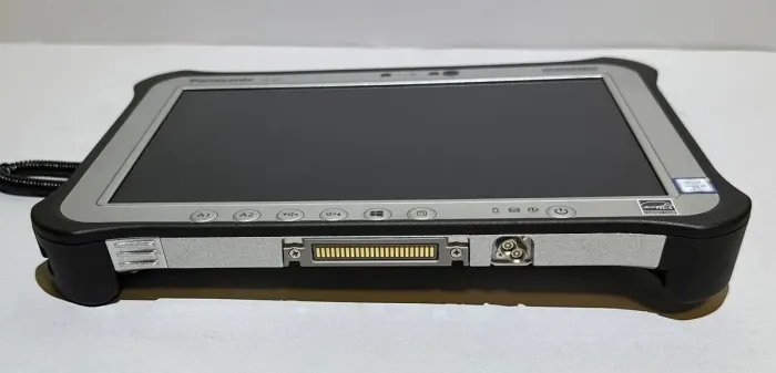 Захищений планшет Panasonic Toughpad FZ-G1 / 10,1" (1920x1200) IPS Touch / Intel Core i5-7300U (2 (4) ядра по 2,6 - 3,5 ГГц) / 8 ГБ DDR3 / 256 ГБ SSD / Intel HD Graphics 620 / WebCam б/в - зображення 4