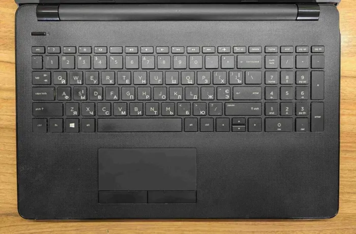 Ноутбук Б-клас HP 15-bs05dx / 15.6" (1366x768) TN Touch / Intel Core i5-7200U (2 (4) ядра по 2.5 - 3.1 GHz) / 8 GB DDR4 / 256 GB SSD / Intel HD Graphics 620 / WebCam / Windows 10 б/в - зображення 4