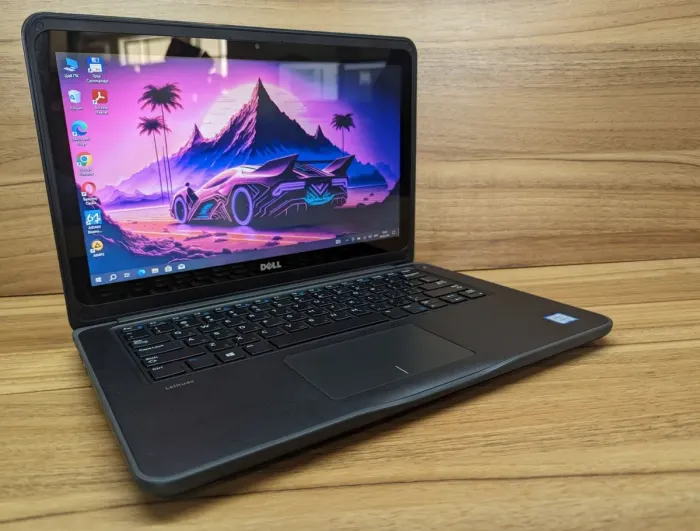 Ноутбук Dell Latitude 3380 / 13.3" (1366x768) TN Touch / Intel Core i3-6006U (2 (4) ядра по 2.0 GHz) / 8 GB DDR4 / 240 GB SSD / Intel HD Graphics 520 / WebCam / Windows 10 б/в - зображення 4