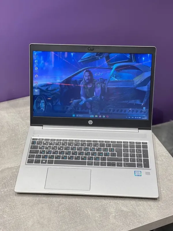 Ноутбук HP ProBook 450 G6 / 15.6" (1366x768) TN / Intel Core i5-8250U (4 (8) ядра по 1.6 - 3.4 GHz) / 8 GB DDR4 / 120 GB SSD / Intel UHD Graphics 620 / WebCam б/в - зображення 2