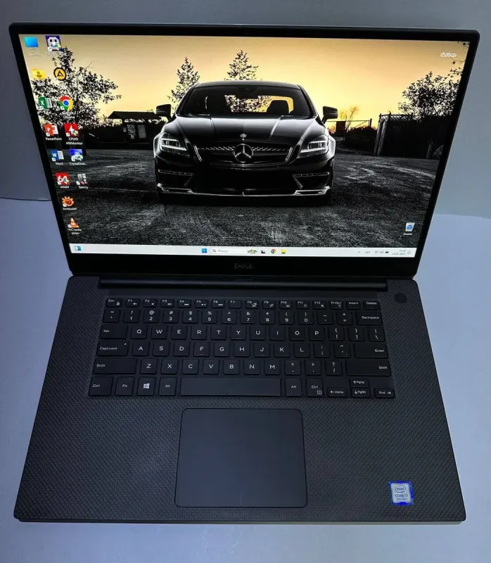 Ігровий ноутбук Dell XPS 15 7590 / 15.6" (3840x2160) IPS / Intel Core i7-9750H (6 (12) ядер по 2.6 - 4.5 GHz) / 32 GB DDR4 / 1000 GB SSD / nVidia GeForce GTX 1650, 4 GB GDDR5, 128-bit / WebCam б/в - зображення 2