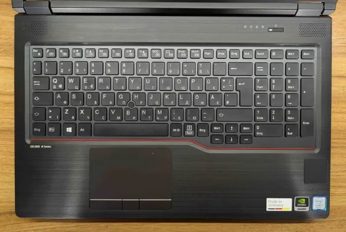 Мобільна робоча станція Б-клас Fujitsu Celsius H780 / 15.6" (1920x1080) IPS / Intel Core i7-8750H (6 (12) ядер по 2.2 - 4.1 GHz) / 32 GB DDR4 / 512 GB SSD / nVidia Quadro P600, 4 GB GDDR5, 128-bit / 4G / HDMI / WebCam / Windows 10 б/в - зображення 3
