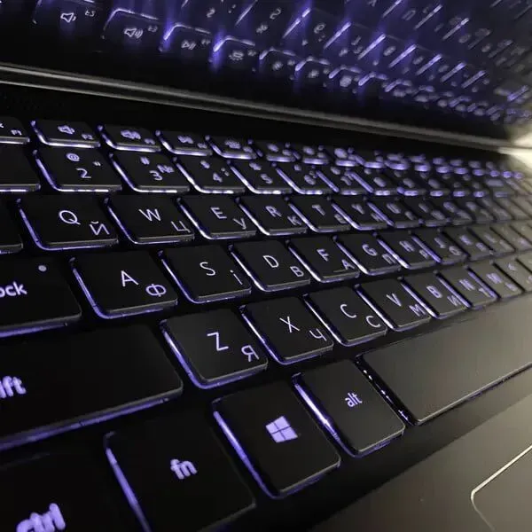 Ігровий ноутбук Б-клас Dell Vostro 7500 / 15.6" (1920x1080) IPS / Intel Core i5-10300H (4 (8) ядра по 2.5 - 4.5 GHz) / 16 GB DDR4 / 512 GB SSD / nVidia GeForce GTX 1650 Ti, 4 GB GDDR6, 128-bit / WebCam / Fingerprint б/в - зображення 6