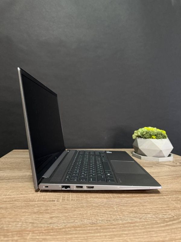 Ультрабук HP ZBook Power G7 / 15.6'' (1920x1080) IPS / Intel Core i7-10750H (6 (12) ядер по 2.6 - 5.0 GHz) / 16 GB DDR4 / 512 GB SSD / Intel UHD Graphics / WebCam / Windows Lic б/в - зображення 4