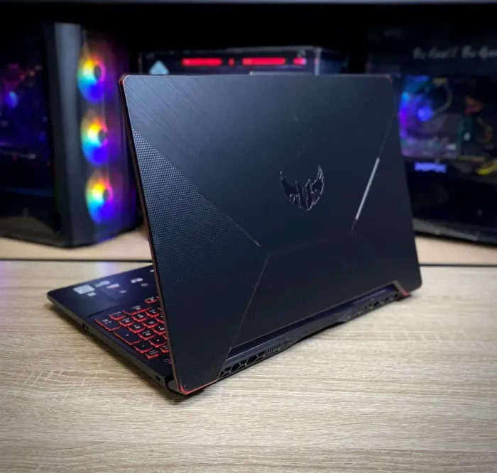 Ігровий ноутбук Asus TUF Gaming F15 / 15.6" (1920x1080) IPS / Intel Core i5-10300H (4 (8) ядра по 2.5 - 4.5 GHz) / 16 GB DDR4 / 512 GB SSD / nVidia GeForce GTX 1650 Ti, 4 GB GDDR6, 128-bit / WebCam б/в - зображення 6