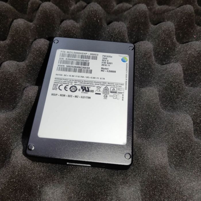 Твердотільний накопичувач SSD Samsung PM1635a / 2.5" / 800 GB / SAS 12G / 3 DWPD б/в - зображення 5
