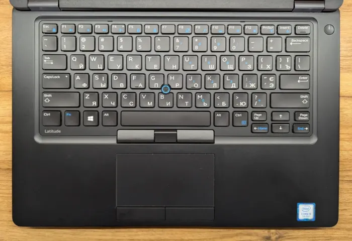 Ультрабук Б-клас Dell Latitude 5480 / 14" (1366x768) TN / Intel Core i5-7200U (2 (4) ядра по 2.5 - 3.1 GHz) / 8 GB DDR4 / 256 GB SSD / Intel HD Graphics 620 / WebCam / HDMI / Windows 10 б/в - зображення 4